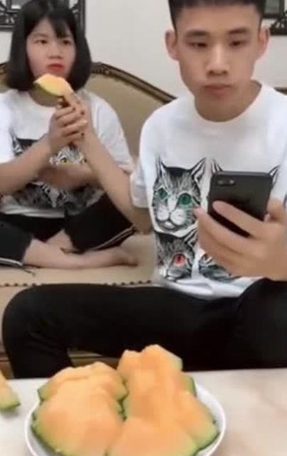 跟姐姐吃瓜,揭秘娱乐圈幕后故事